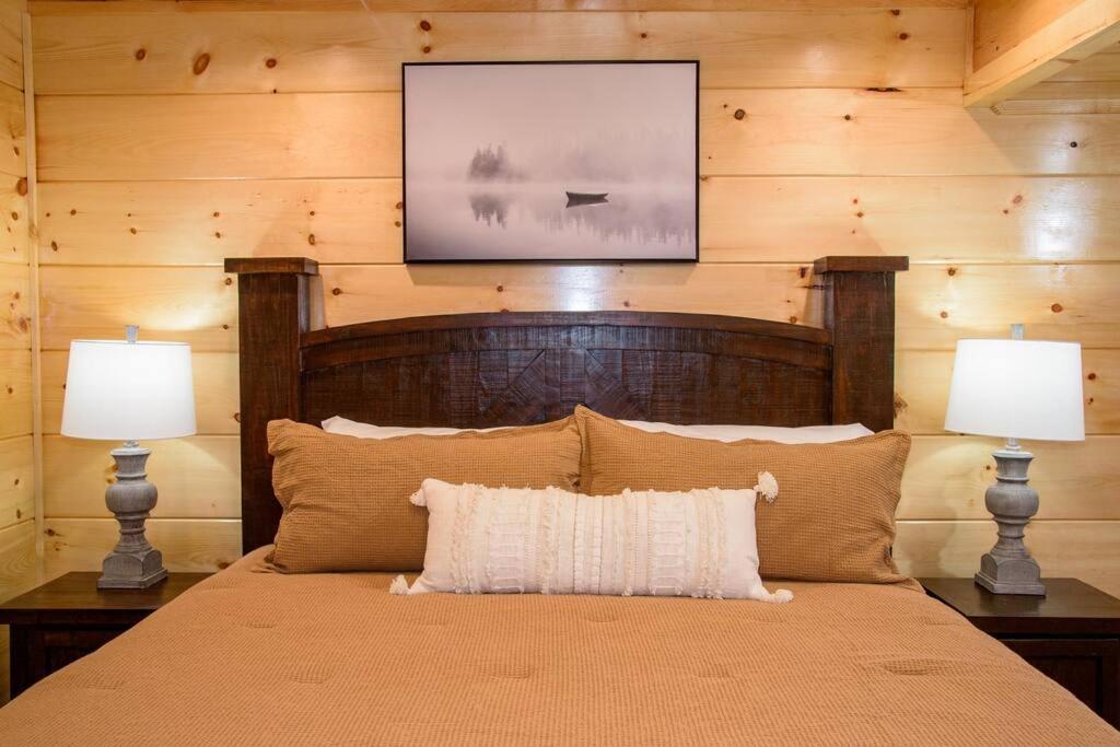 Spacious 2800 Sq Ft-Cozy Wood Cabin-New Build Pigeon Forge Ngoại thất bức ảnh