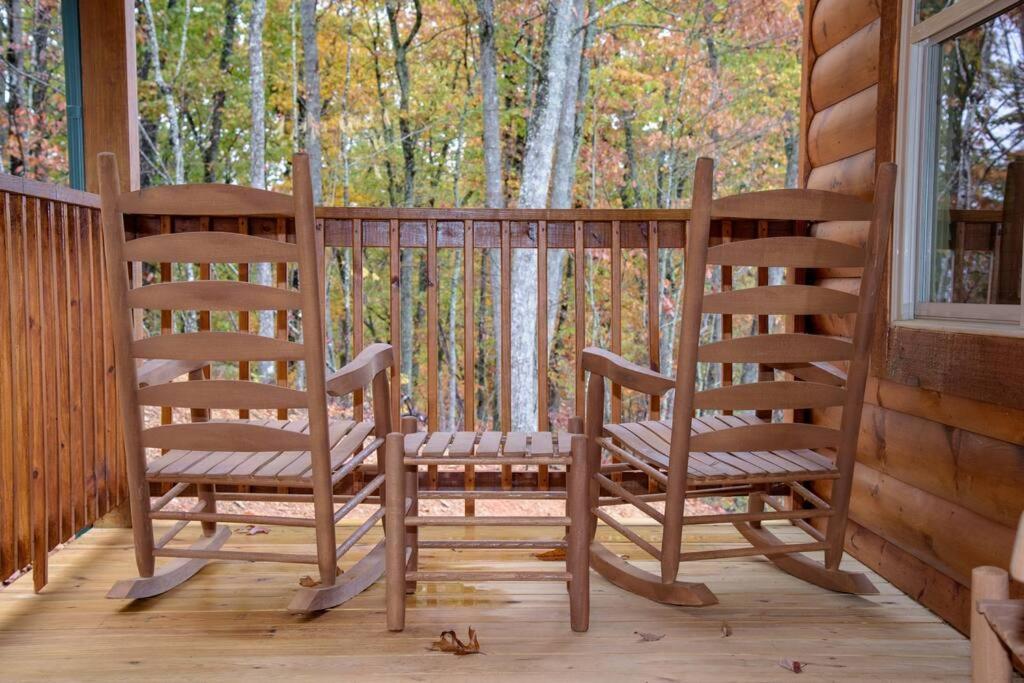 Spacious 2800 Sq Ft-Cozy Wood Cabin-New Build Pigeon Forge Ngoại thất bức ảnh