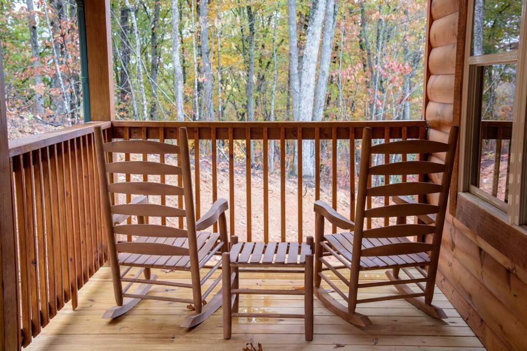 Spacious 2800 Sq Ft-Cozy Wood Cabin-New Build Pigeon Forge Ngoại thất bức ảnh